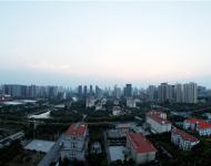 9.6日-9.8日，第十九屆中國農洽會在駐馬店市天中廣場召開，華燈初上的駐馬店，美的讓人陶醉。 跟隨攝影師的鏡頭去看一看吧!!!