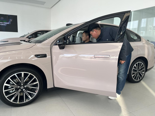 駐馬店：新能源汽車市場持續火熱 政策技術雙輪驅動消費增長