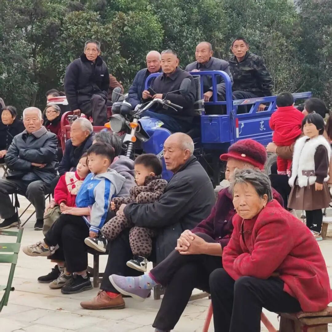 戲暖鄉村 味潤民心 | 泌陽閔莊繪就文旅惠民與健康幫扶新圖景