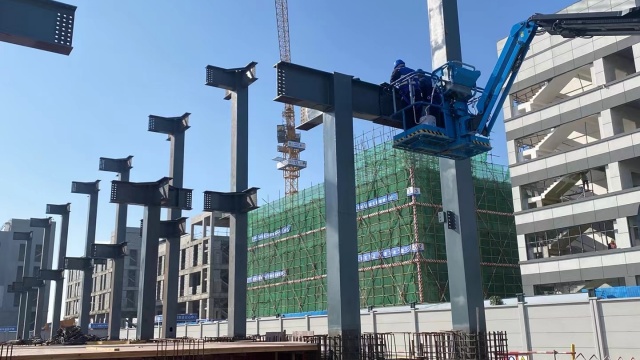 國網(wǎng)駐馬店供電公司：加快重點項目建設(shè) 護(hù)航產(chǎn)業(yè)經(jīng)濟發(fā)展